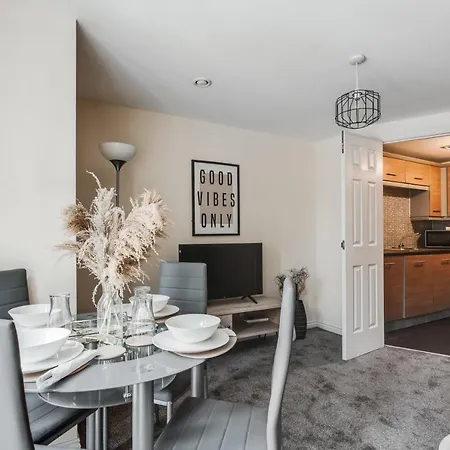 Stylish 2 Bed Manchester Flat Экстерьер фото